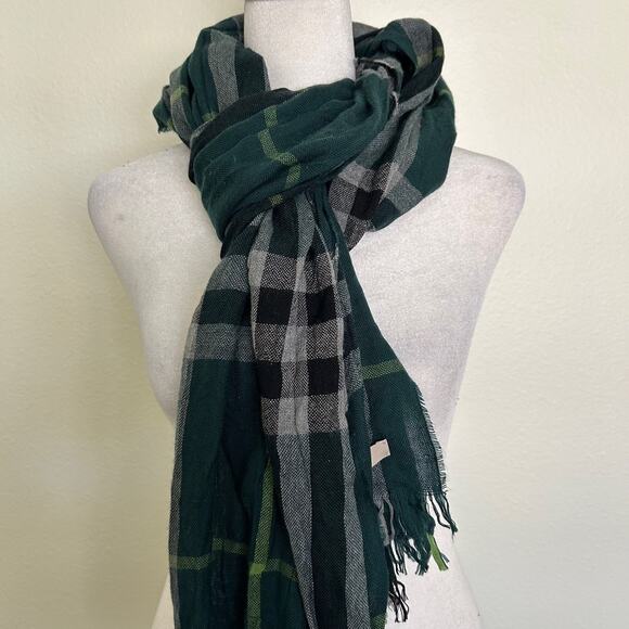 Burberry Plaid Checkered Scarf Green Black Merino Wool Wrap Unisex OS Winter - Picture 1 of 9